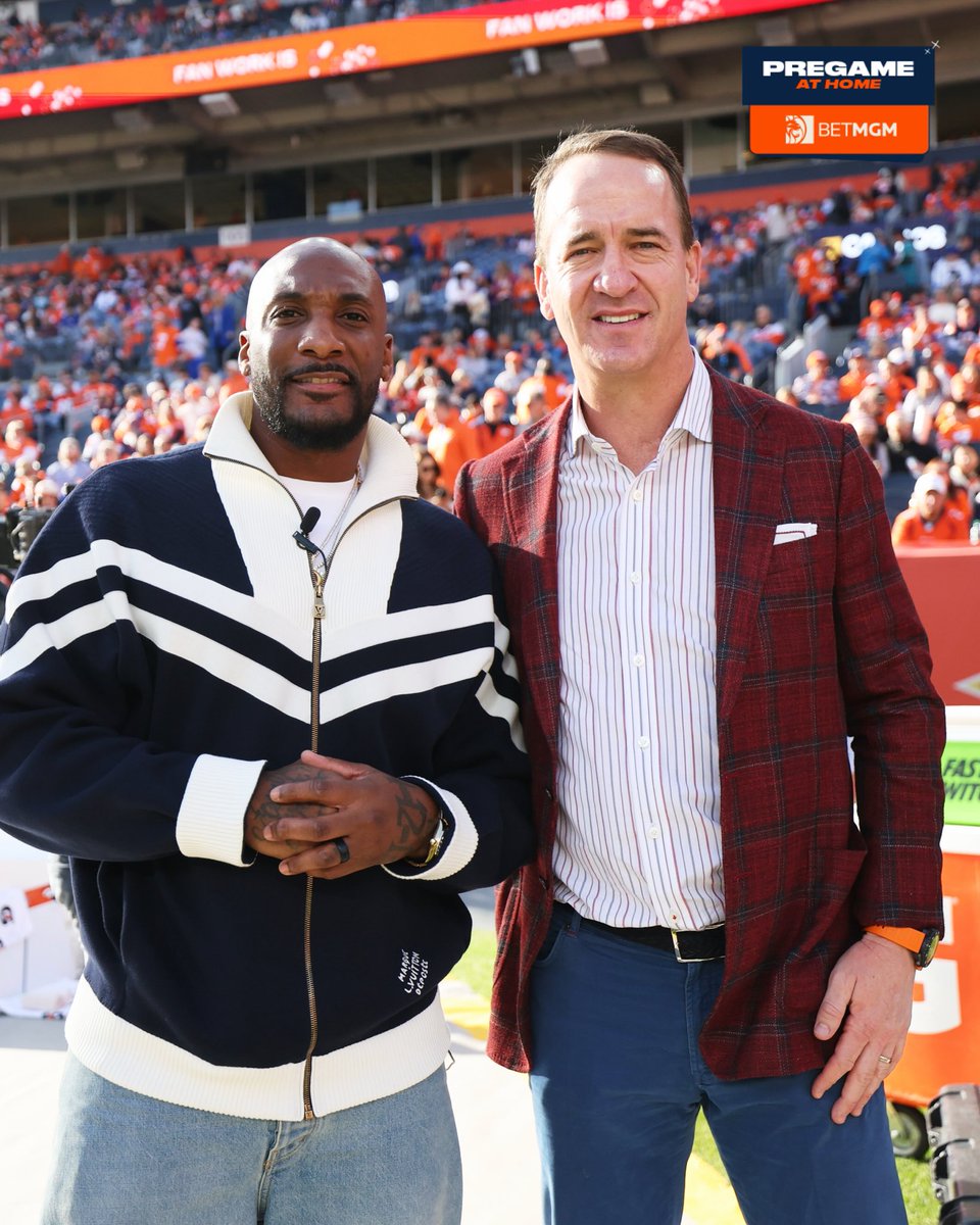 Quick #SB50 reunion before #JAXvsDEN!
