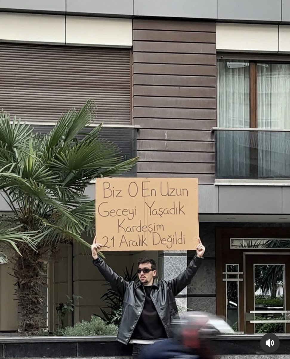 “Biz o en uzun geceyi yaşadık kardeşim; 21 Aralık değildi.”

#21AralıkEnUzunGece