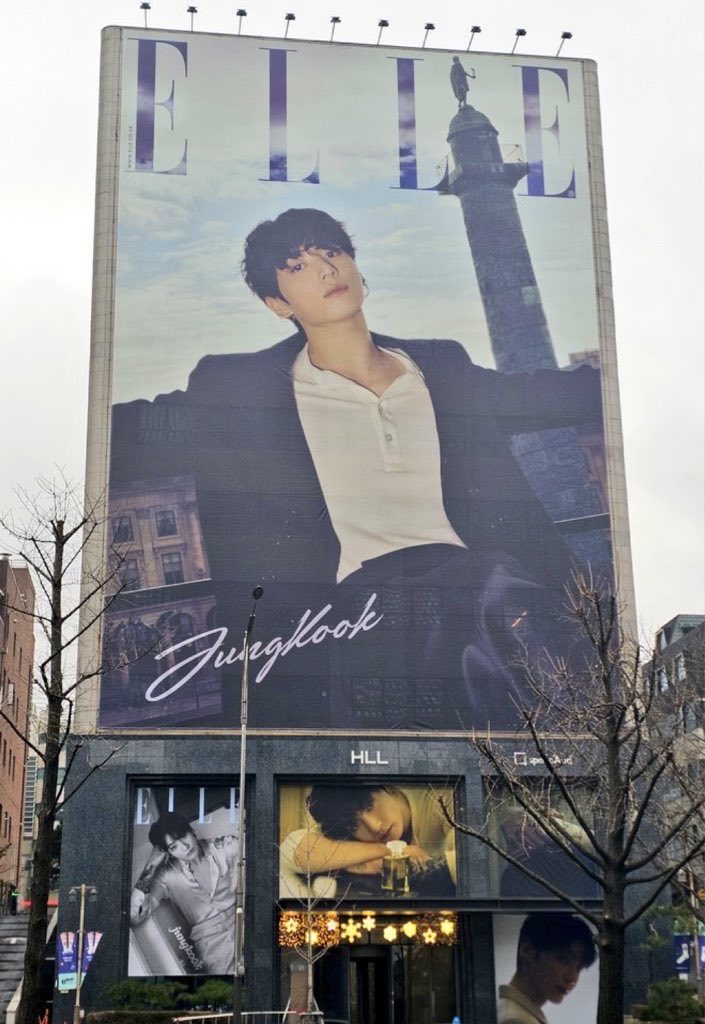 Jungkook beauty deserves a whole empire. He’s so beautiful.