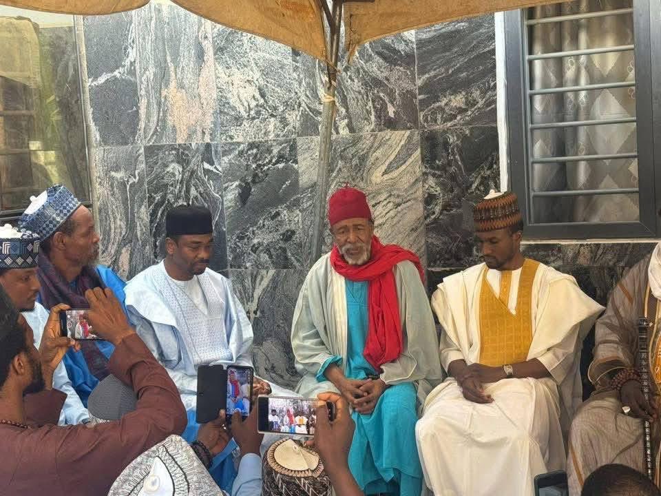 Yusuf Buhari, led other members of the Buhari family to pay a condolence visit to the family of the late Sheikh Dahiru Usman Bauchi.