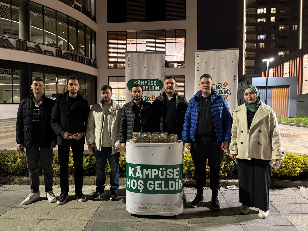 Antalya ÜniAK olarak final haftasının yoğun temposunda öğrencilerimizin yanında yer aldık.
Moral ve motivasyona katkı sunmak amacıyla kurabiye ikramında bulunduk. 🍪📚

<a href="/avyusufibis/">Yusuf İBİŞ</a> 
<a href="/FatihAydemir45/">Fatih Aydemir 🇹🇷</a> 
<a href="/alicetin_07/">Ali Çetin</a> 
<a href="/aecanoruc21/">Ahmet Eren Canoruç</a> 
<a href="/halilciftci07/">Halilciftci07</a>