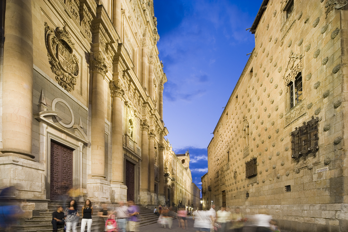 Clerecía y Casa de las Conchas, Salamanca