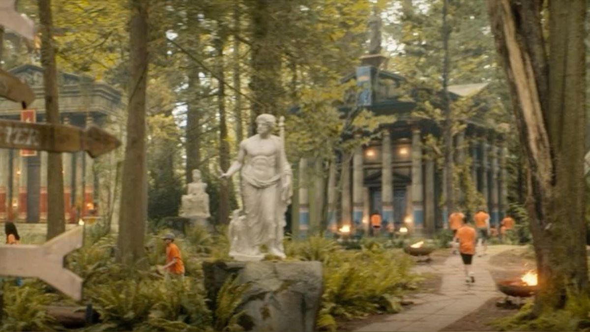 leahsannabeth24's tweet image. Aint no fucking way camp half blood looks better than a Christopher Nolan movie