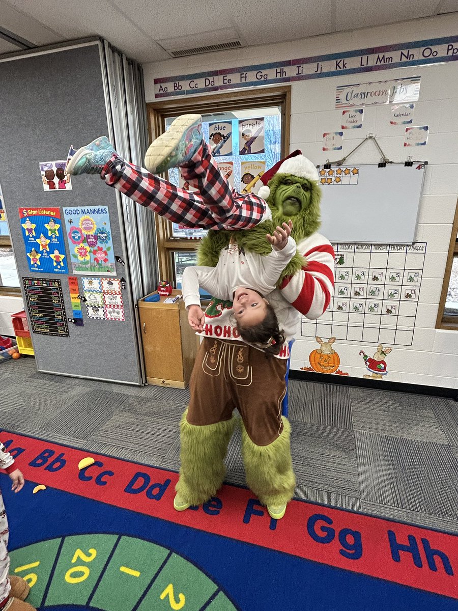 FSPDfun's tweet image. Four more days until CHRISTMAS ❣️