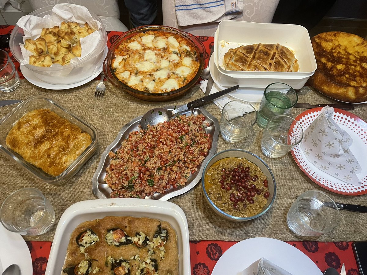 fobia_le_cisco's tweet photo. sexta cena fotos comida (edición abundancia) https://t.co/B7pWI7G4rp