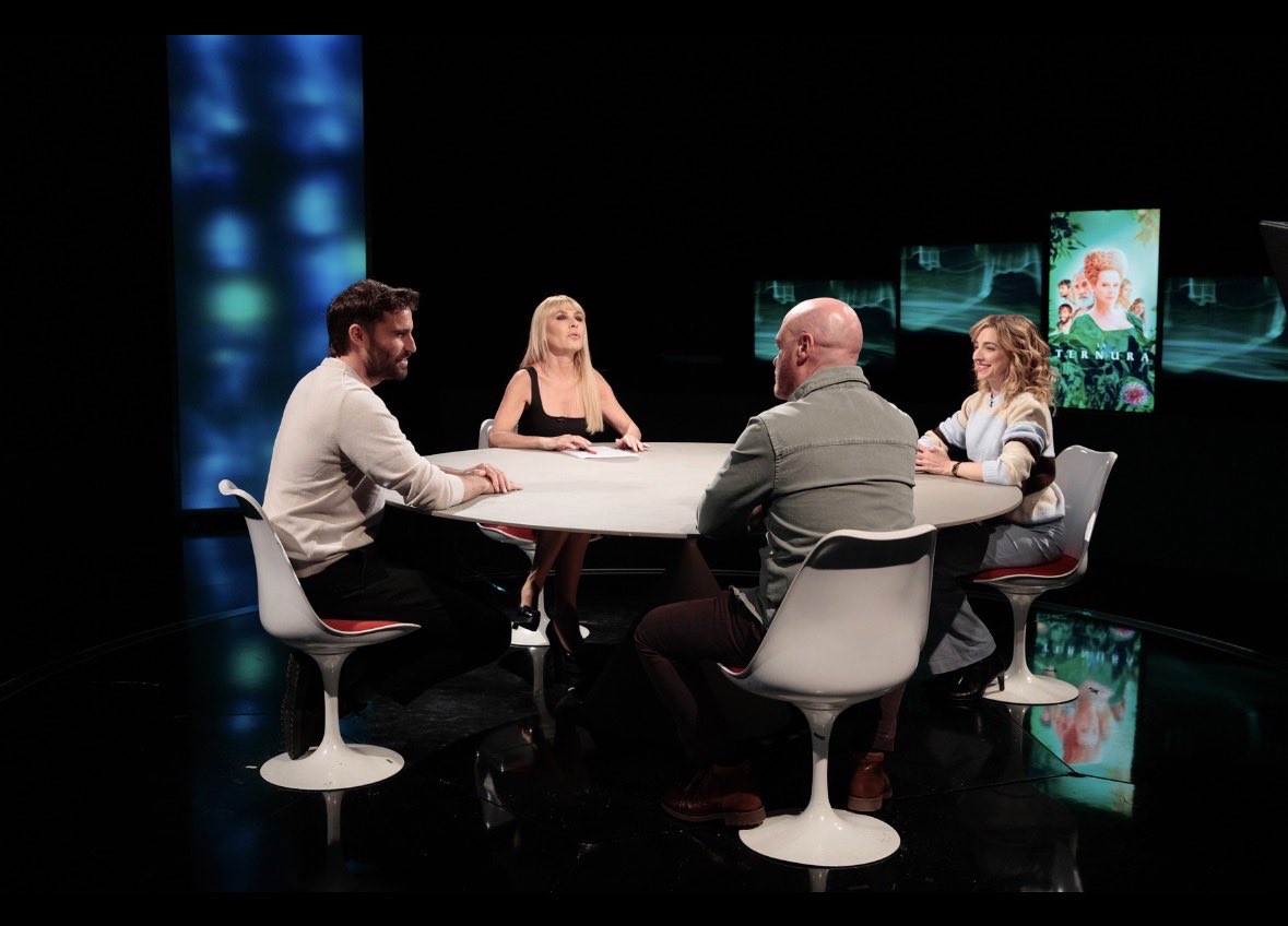 Ya estamos preparados para ver #Laternura  y conversar con Anna Moliner, Fernando Guallar y Vicente Villanueva. Os esperamos en <a href="/la2_tve/">La 2</a> después de Al cielo con ella