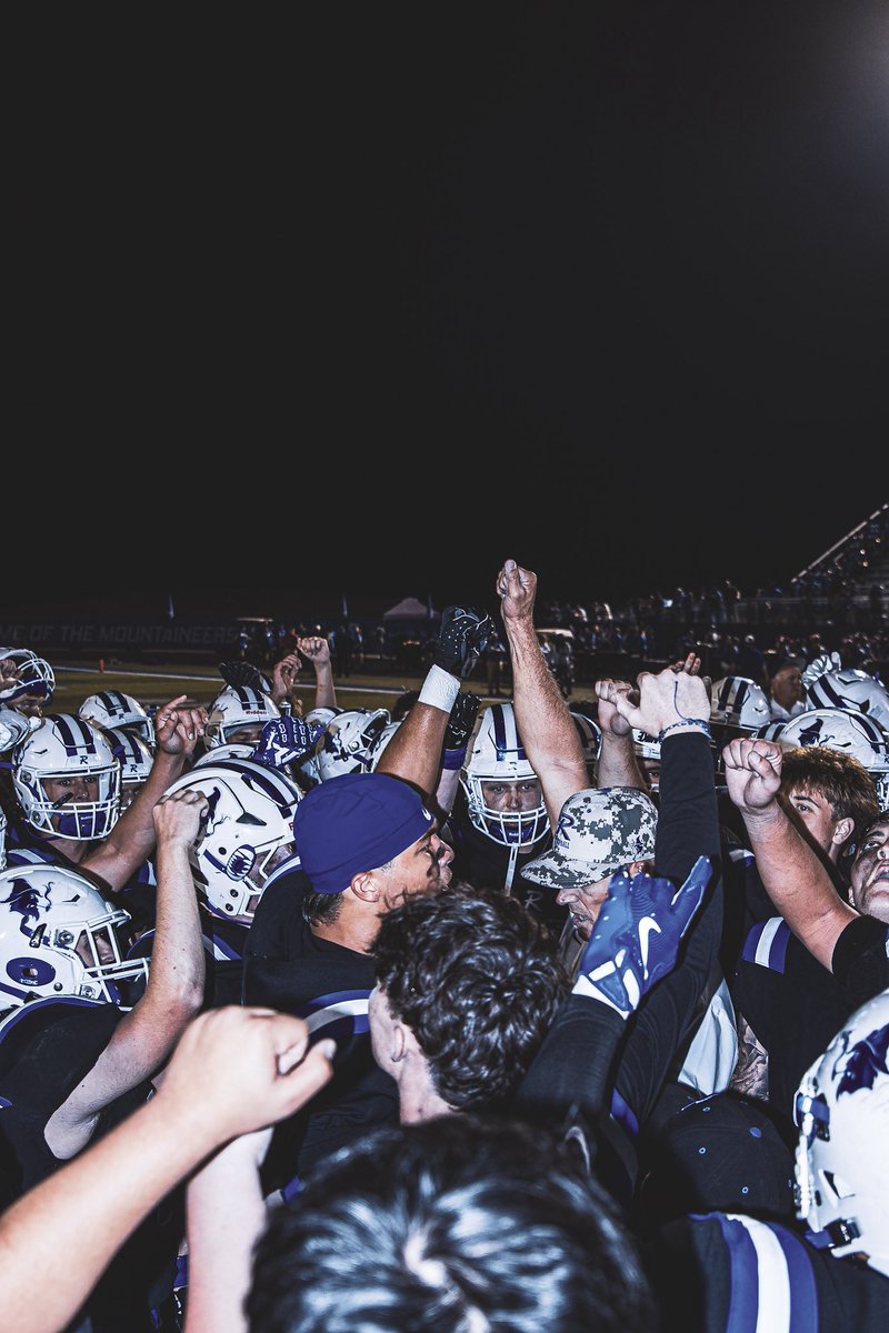 BraxtonTrev's tweet image. Blessed. Farm Bureau 7A defensive player of the &amp;amp; All-State OLB/TE. @BYUfootball @CoachHarb17 @CoachBray_ @BYU_CoachJustin @Coach_Popp