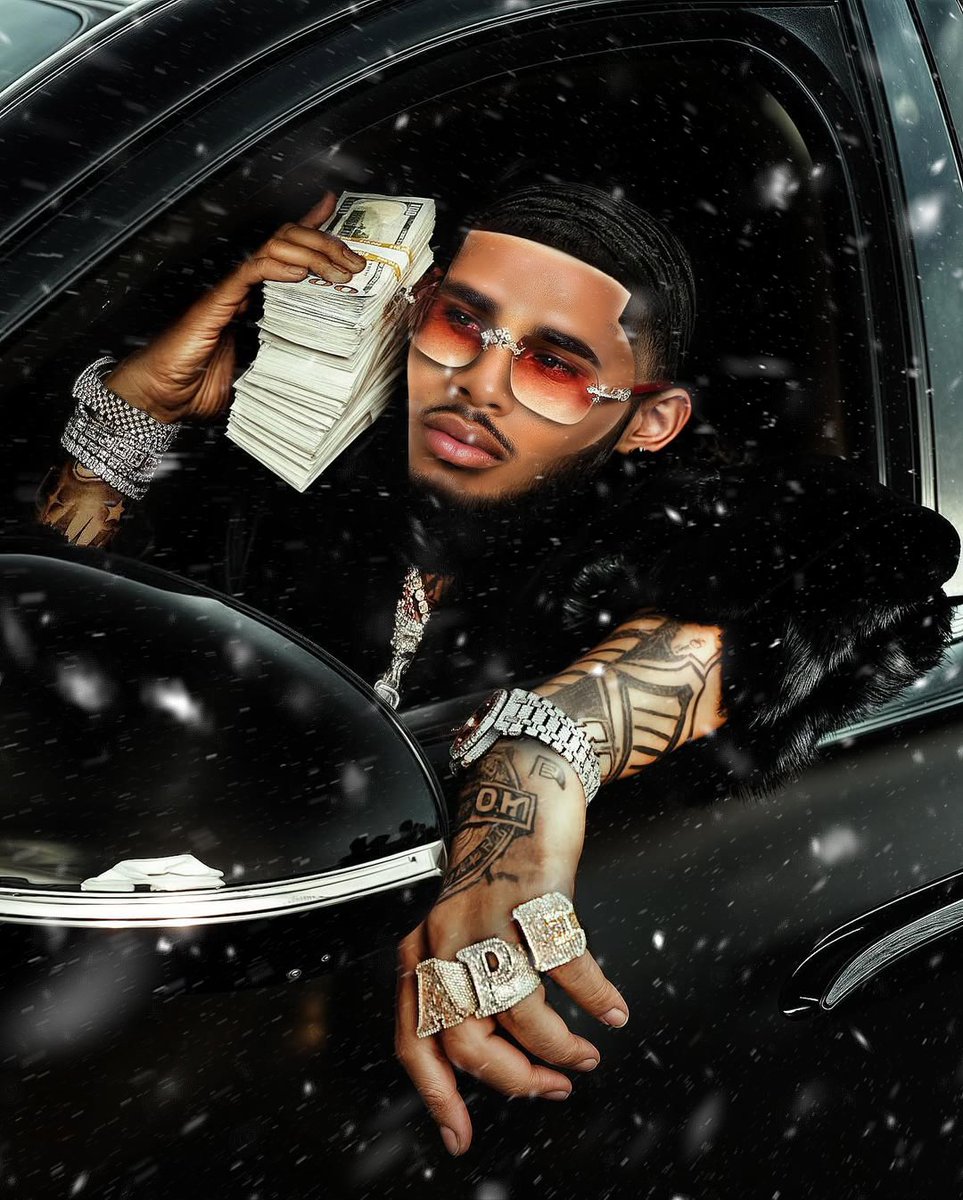 IIAMJALENB's tweet photo. #THEHITMANHOLIDAY
Another year to flex thank you ‼️
#BDAYPOST https://t.co/FIE0OnNUiD