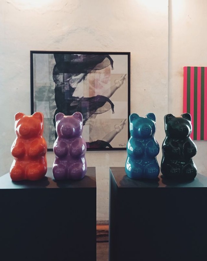 🐻JellyPoolBear ist mehr als ein Bär – 10" Handarbeit, limitiert &amp; pop‑art inspiriert. 🌈✨ Jeder Bär erzählt seine eigene Story. Ready to collect? 🖌️🔥
#JellyPoolBear #ArtToy #Collectibles #PopArt #DesignLovers