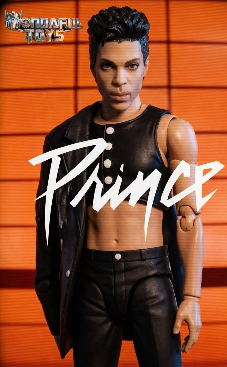 In the quantum room, these come with the super deluxe edition. #prince
instagram.com/p/DSe8nRnjriC/…