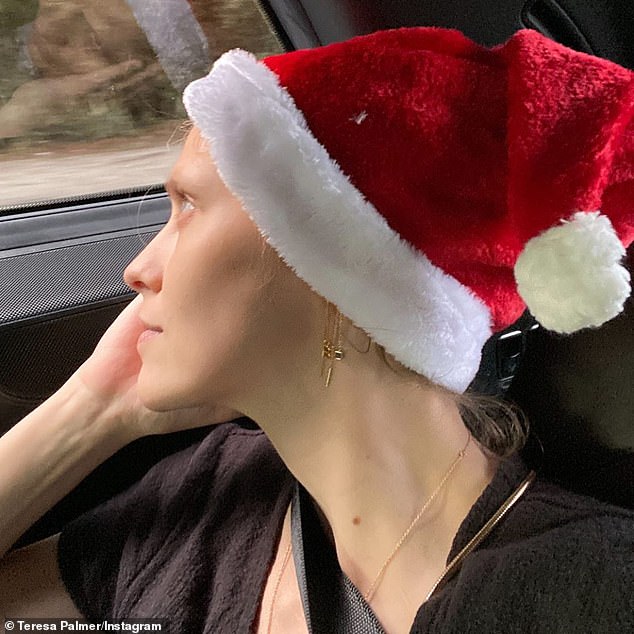 ResilientDiana's tweet photo. Christmas is coming, and my heart breaks when I don't know where he is and if she's alive, I need to know if he's alive. please come back. https://t.co/qq0MFawyh1