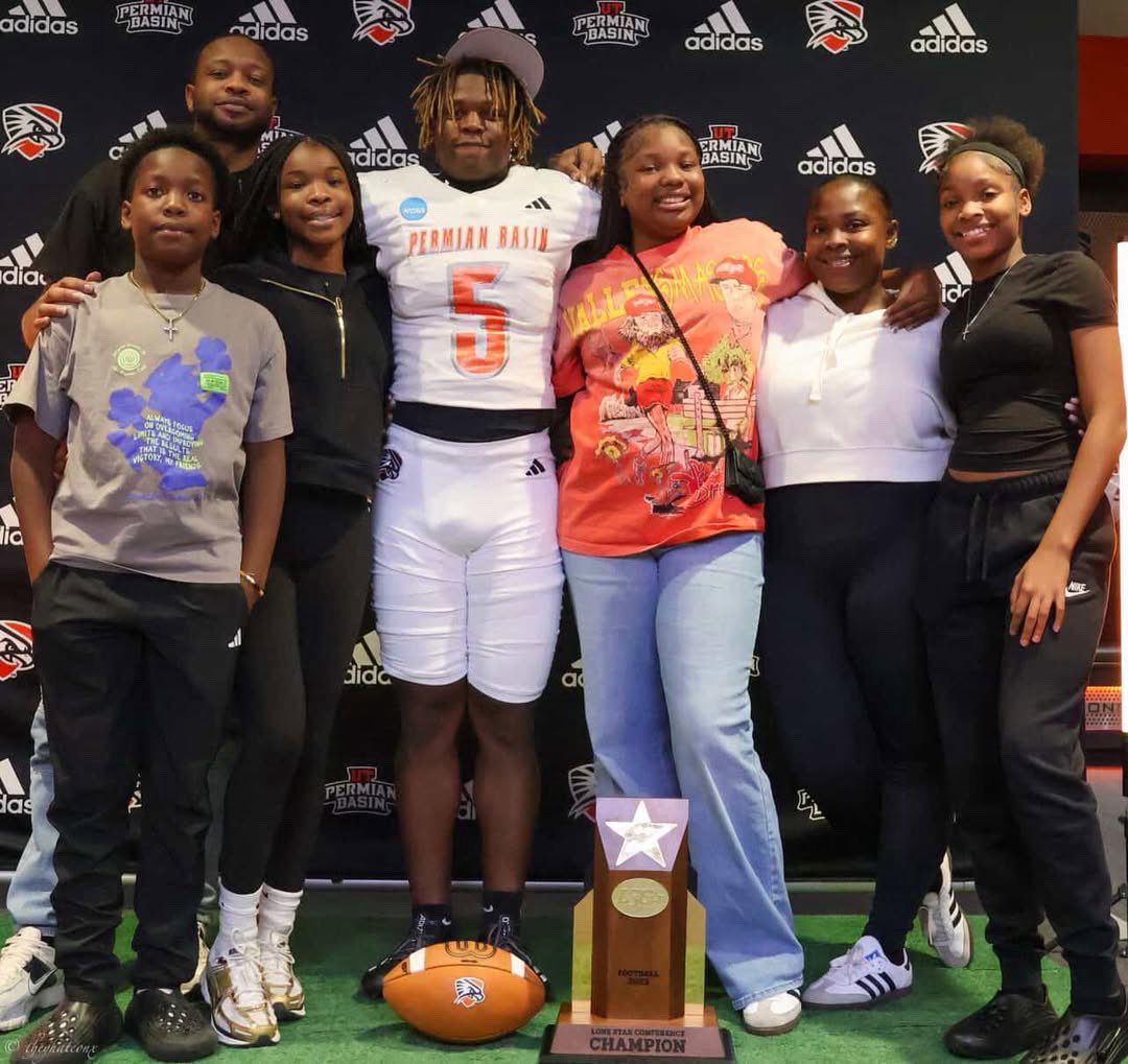 Eric Jamari Mosley III tweet media