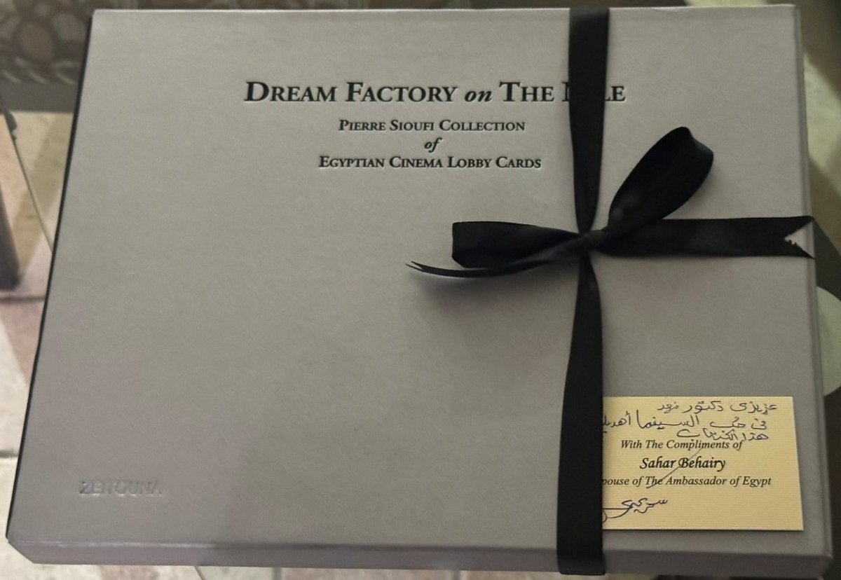 CineRama_Club's tweet image. هدية قيمة
من السيدة الفاضلة
سحر
زوجة السفير المصري