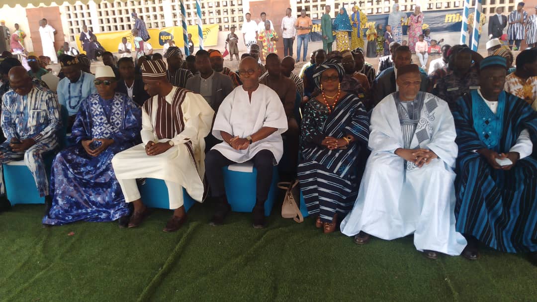 Bafilo a vibré ce samedi 20 décembre 2025 au rythme de la fête traditionnelle Kamaka. J’ai eu l’honneur de représenter le Président du Conseil Faure Essozimna Gnassingbé à cette célébration riche en danses traditionnelles, créativité et valeurs culturelles.