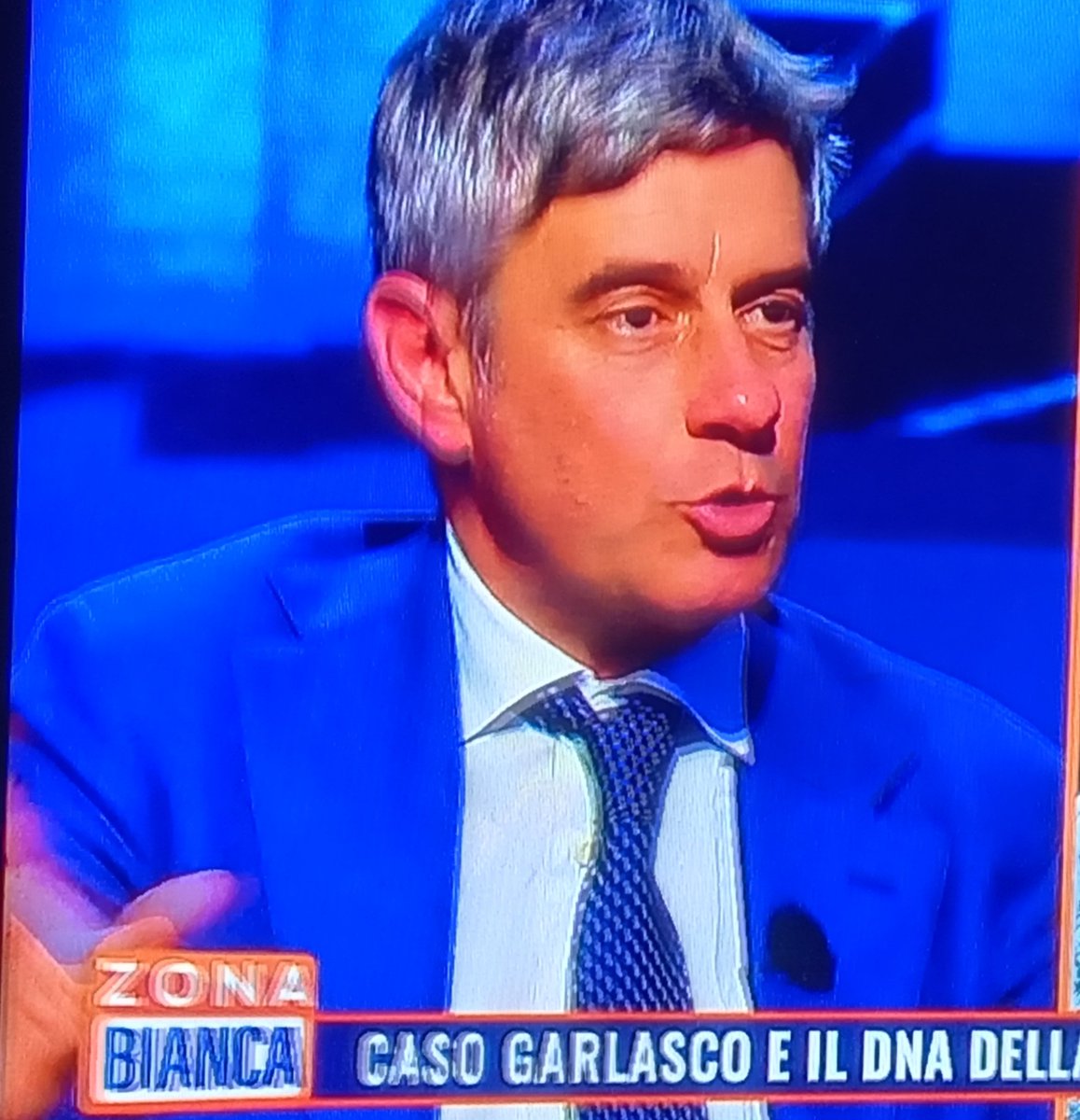 Per il Zurlo "Stasi non è stato condannato per il dna"
Sono andato a rileggere la sentenza e i giudici citano  la parte della perizia De Stefano nel punto "non si può escludere che il dna sia di Alberto Stasi"
Prima stronzata di Zurlo  #garlasco #zonabianca