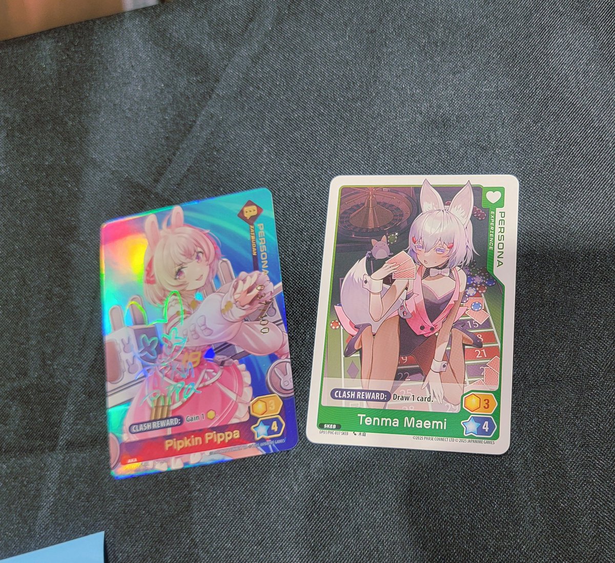 Apparently opening Oshi Push packs at the Phase booth is the