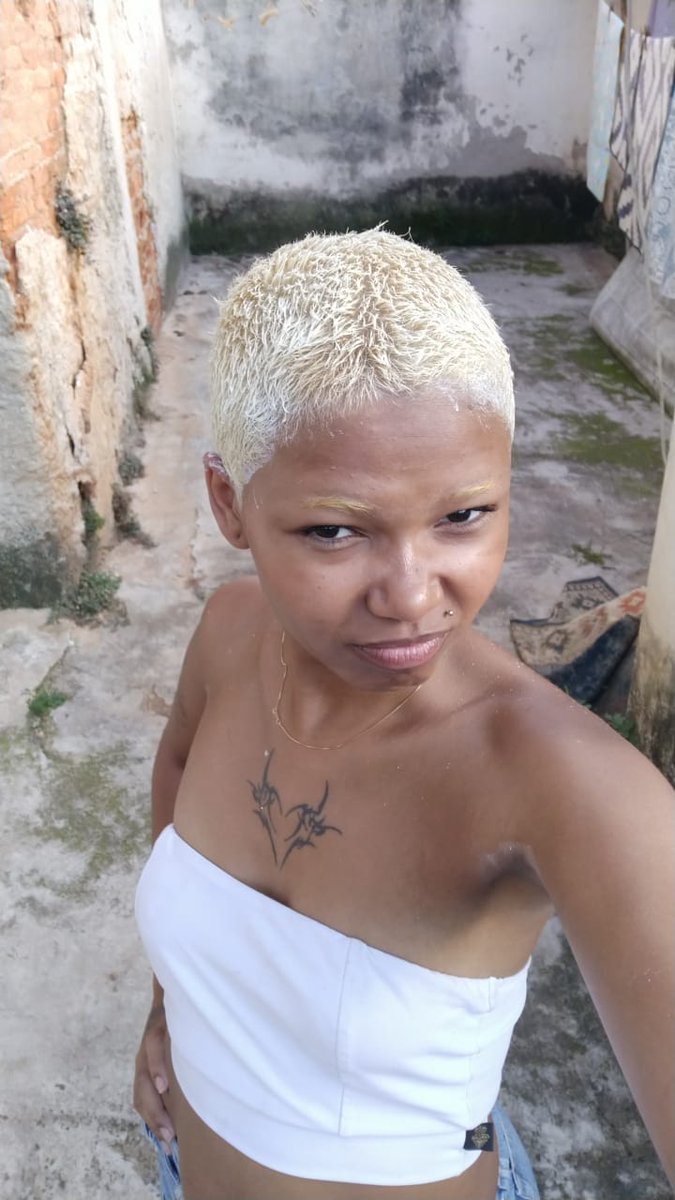 aquela trend de fotos que você receberia se tivesse meu wpp