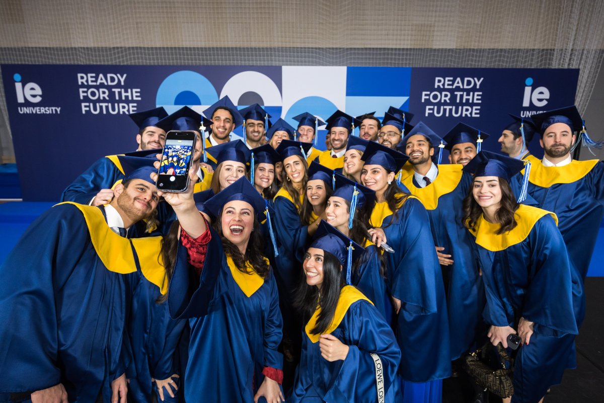 iebusiness tweet media