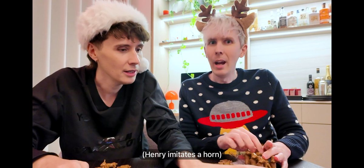 Colourbanditt's tweet photo. Girl, who is Henry 😭😭 #danandphil https://t.co/tzmbKGPR17