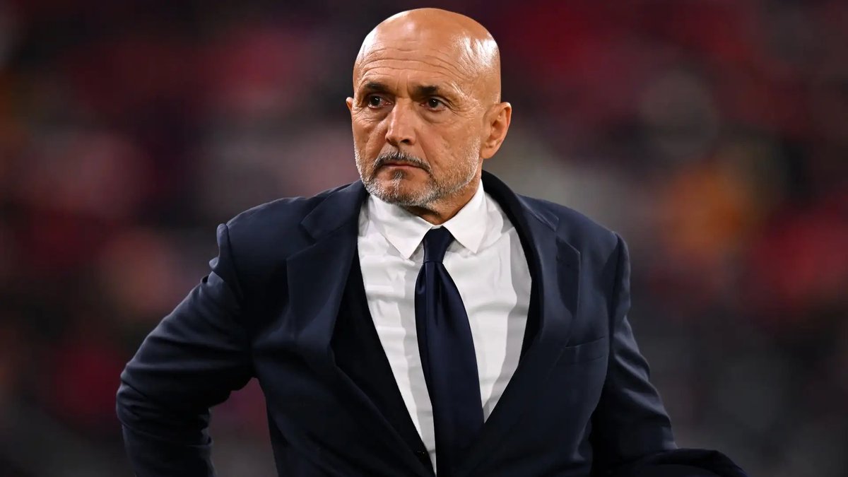 juventibus's tweet photo. #DOMENICAOUT 🟠⚫️ LIVE ORE 23.00
COMANDA #SPALLETTI, MA IL #MERCATO È AL MOMENTO UNA SCATOLA VUOTA… JUVENTINI ON FIRE 🔥 con @mike_fusco & band 🥁
TRA POCO SU TWITCH 👉 https://t.co/IMEB3qFru4 https://t.co/QArLMfdIFK