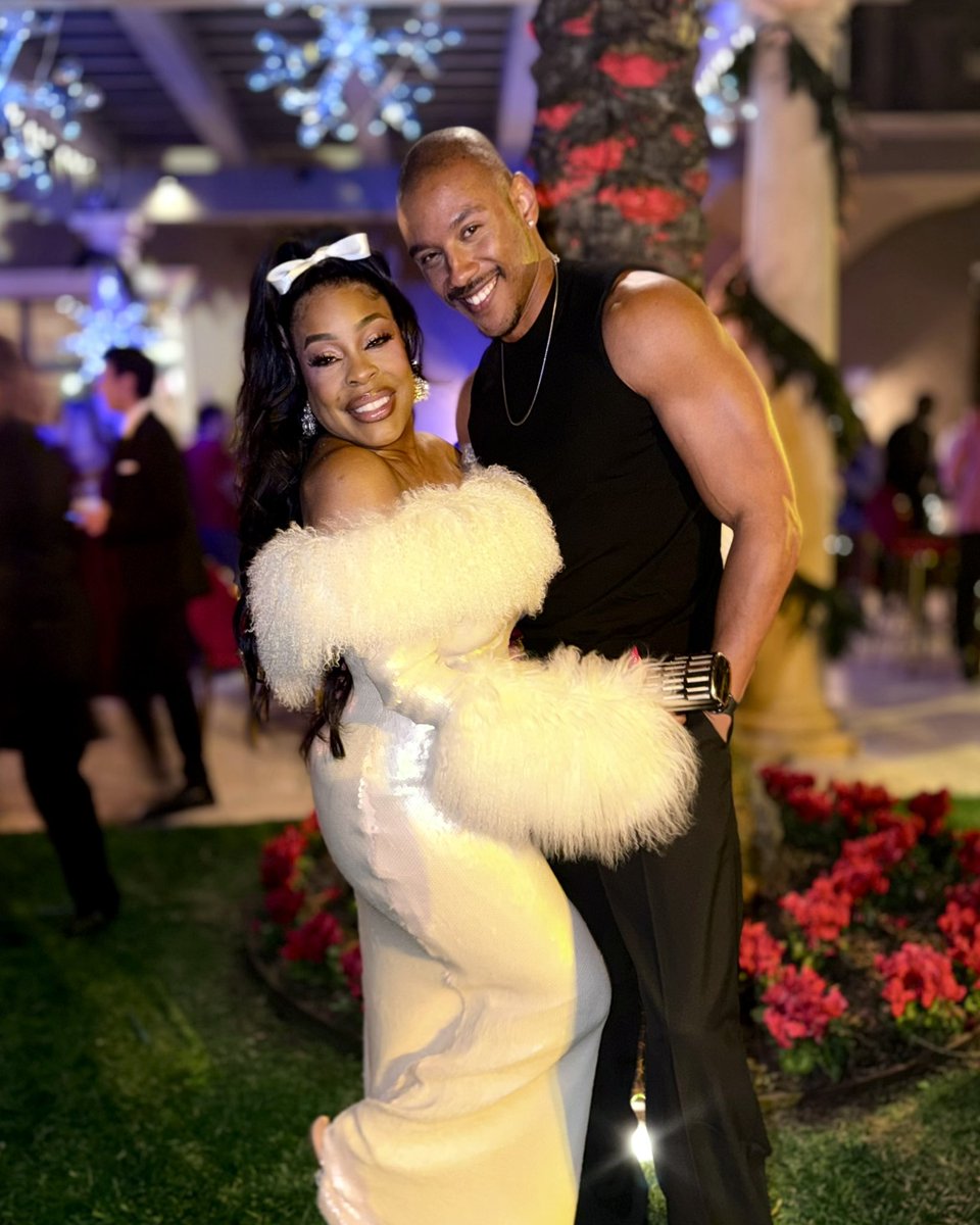 Thank you <a href="/NiecyNash/">Niecy Nash</a> for hosting an awesome holiday party ❤️