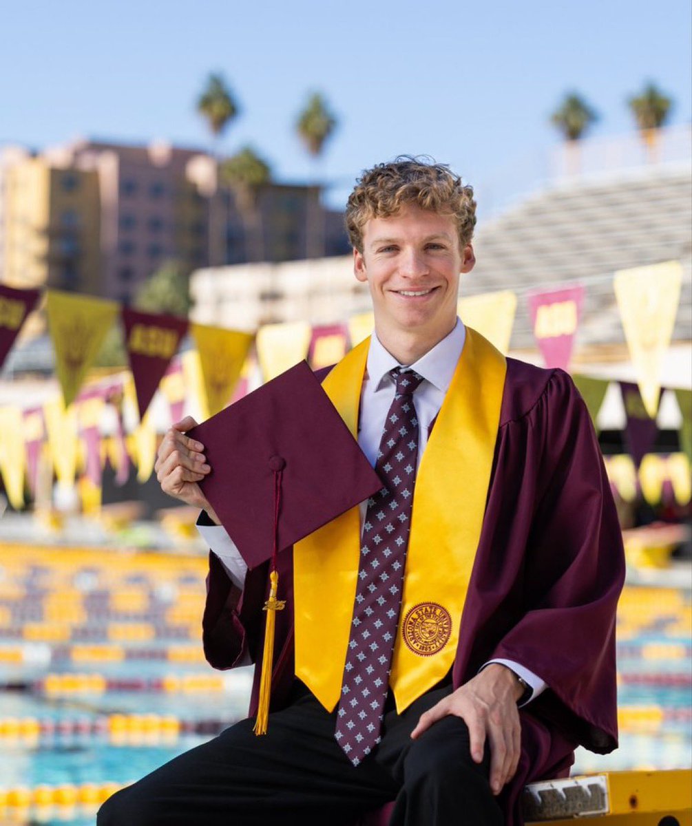 FrenchRapUS's tweet image. 🚨 INCROYABLE ! 

Le nageur français Léon Marchand a obtenu aujourd’hui son diplôme d’ingénieur à l’Université d’Arizona 🙏🏻

Un parcours qui force le respect.