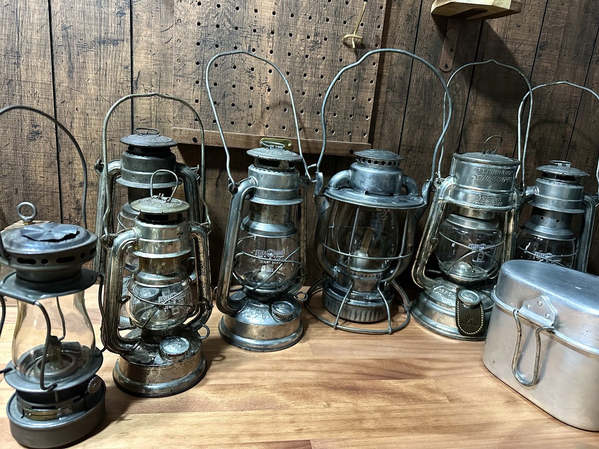 早朝からアンティークランタンを整理してみました、実際に使用するのは
