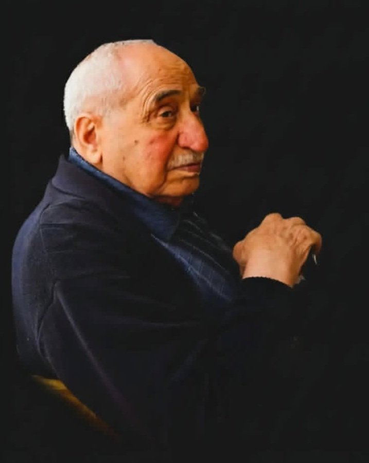 İnna Lillahi Ve İnna İleyhi Raci'un Milletvekilimiz Sn.Mehmet Emin Şimşek Bey'in Muhterem Babası
Ahmet  Şimşek vefat etmiştir. 

Cenazesi  Yarın Sabah Saat  09.00 'da Taşo Mezarlığında Defnedilecektir.  Taziyemiz Ravza Camisinde Olacaktır .

Rabbim Mekanını Cennet Eylesin