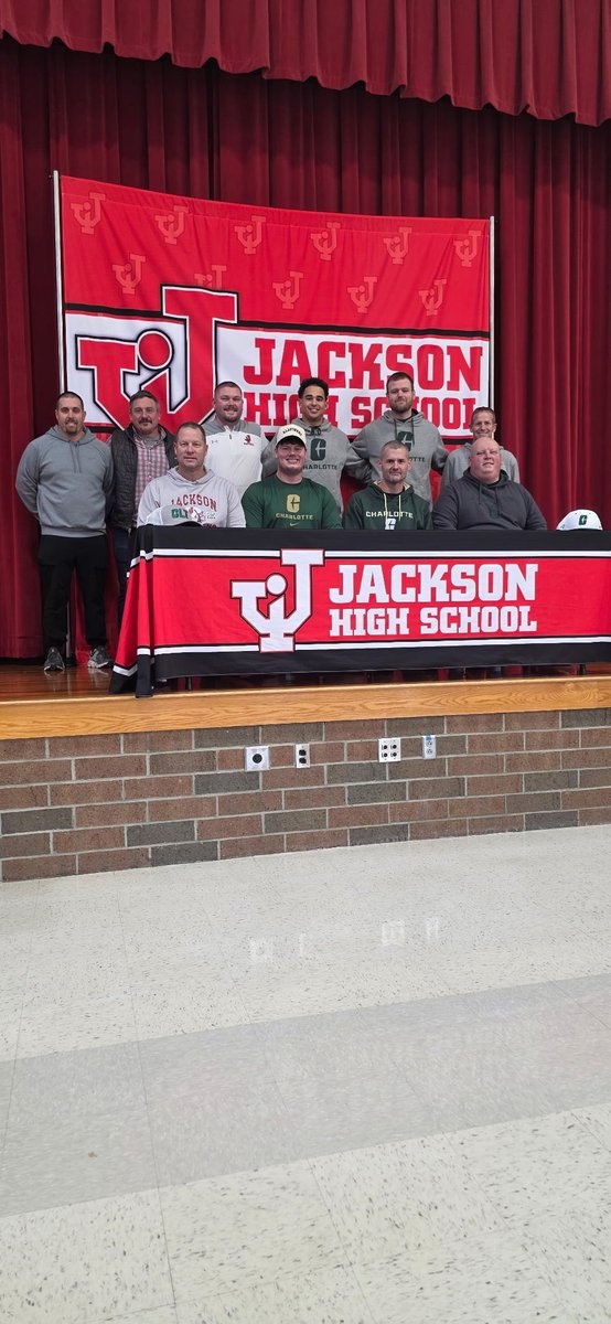 Jackson Ironmen Football tweet media