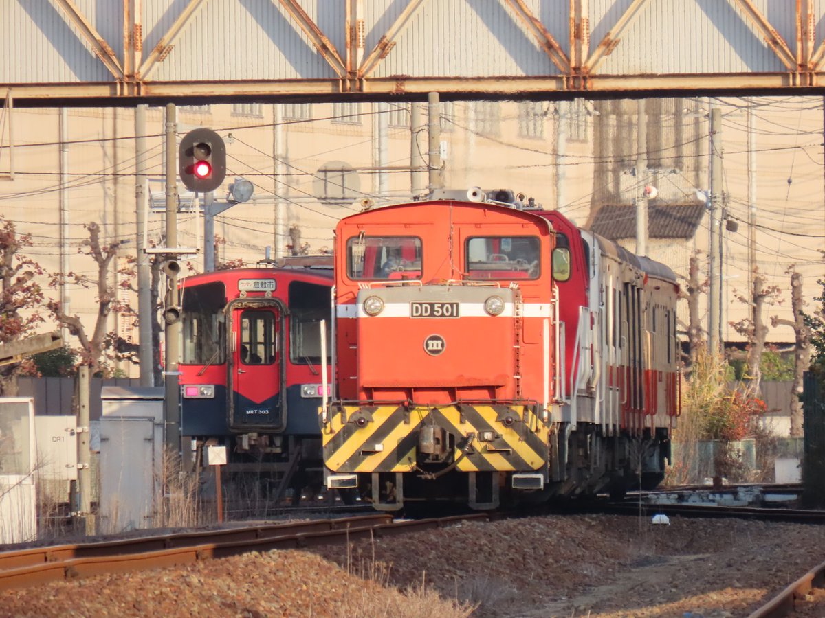 おはようございます。 本日は入替え中の様子を写した1枚からスタート