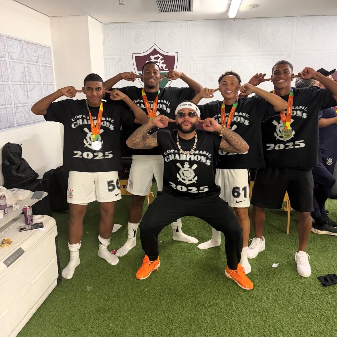 CHAMPIONS. 👉😎👈

🏆🏆🏆🏆