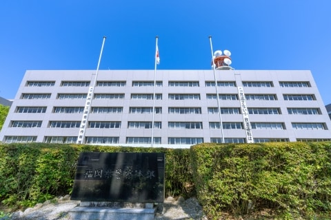 livedoornews's tweet image. 【否認】列車内、女子高生の隣で「アダルト動画」視聴し見せつけた疑い 男性逮捕
news.livedoor.com/article/detail…

7月15日に動画を見せつけたとして男性が逮捕された。「自分で見ていただけ」と否認しているが、客観的に画面が隣の人にも認識できる状態だった場合、迷惑防止条例にあたると評価されるという。