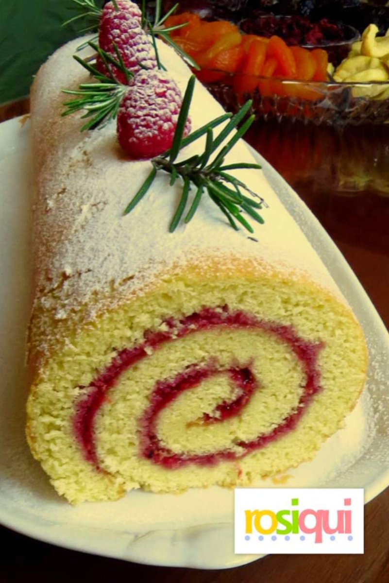 RosinaQuintana's tweet photo. ROLLO DE NAVIDAD 🎄 #rosiqui #rosiquishop #reposteria #pasteles #navidad #xmas #cakeroll #FelizDomingo https://t.co/8PT9znnFR8