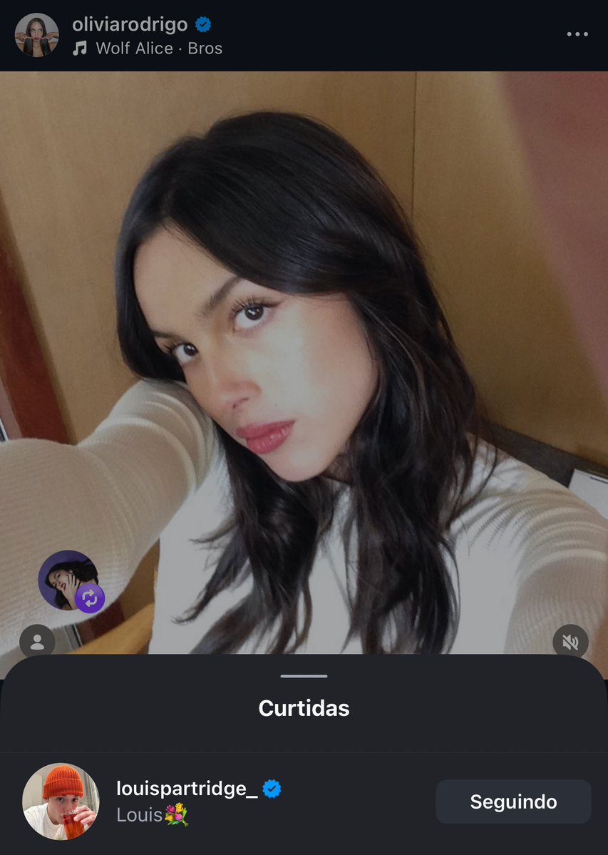 liviecline's tweet image. exatas 2 semanas atrás o louis tava curtindo post da olivia… essas matérias q estão saindo nem fazem sentido