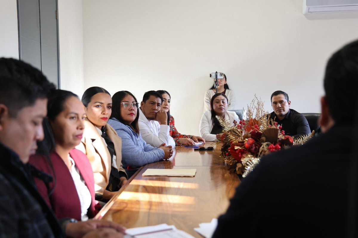 En Sesión Extraordinaria de Cabildo fue aprobado el Presupuesto de Egresos 2026 de Santa Lucía del Camino. El edil Juan Carlos García Márquez reconoció el compromiso del Cabildo para ejercerlo con responsabilidad, transparencia y en beneficio de la ciudadanía.