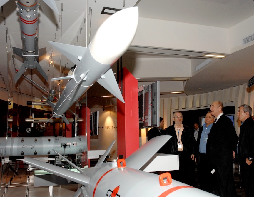 Multied's tweet image. DECEMBER 21, 2025: Is Iran-Israel Round Two Imminent? Wage Report: Big Gap Between Average and Median Salaries; Bondi Beach Vigil
open.substack.com/pub/marcschulm…