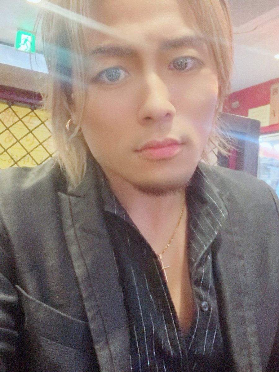 masha222m's tweet photo. 真顔だけど元気。たぶん。
#男上げ⇧ https://t.co/6SlrlYmIYN