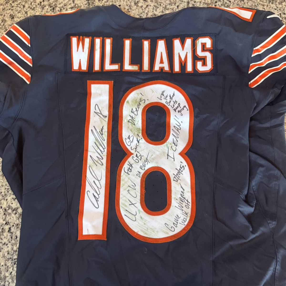 best gift I’ve ever received. 

maaaaaaaan I love you <a href="/CALEBcsw/">Caleb Williams</a>