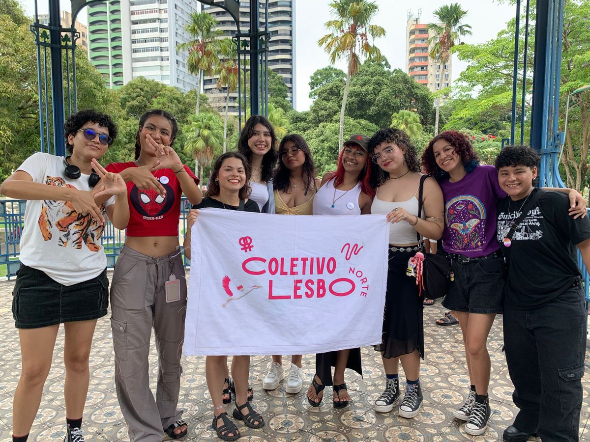 whtsvv's tweet photo. estive manifestando por muito tempo, amo esse coletivo!! obg por td meninas 💖 https://t.co/ik1DhBFydW