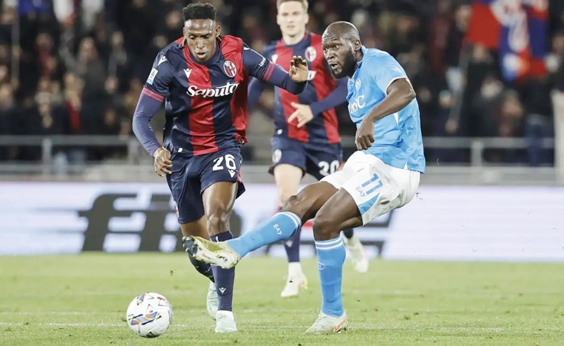 «السوبر الإيطالي» بين نابولي وبولونيا في الرياض اليوم 