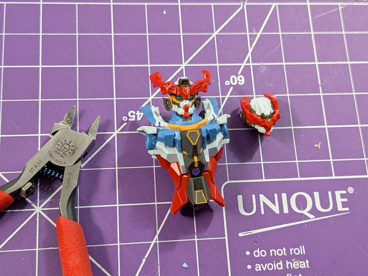 CanuckCreator's tweet image. Sunday afternoon twitch stream?
Sure why not!
Carrying on with the GQuuuuuuX kit build, come hang out and join the fun!
! twitch.tv/nero3d