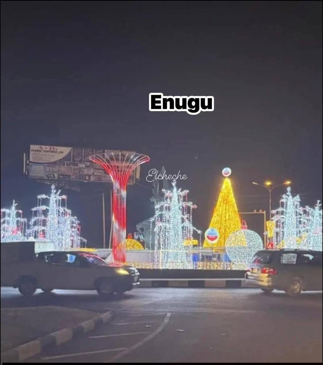favour50077's tweet photo. PHOTOS: Christmas Decorations Across Several States In Nigeria 😊 || NKANUTVMEDIA
#pvssy #is #not #pvssy https://t.co/VloIYK1txx