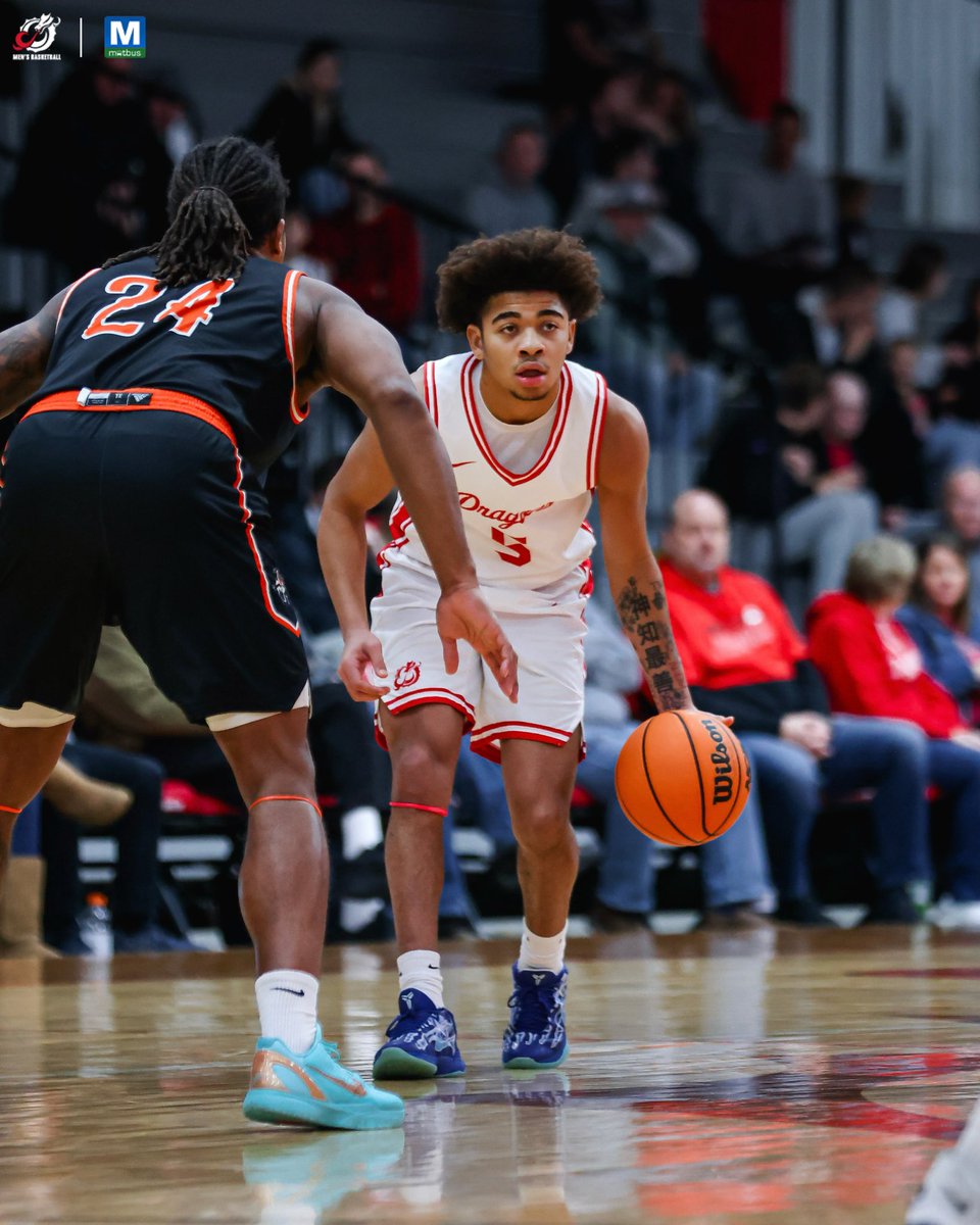 MSUM_MBB's tweet image. 🎞️🎞️🎞️

#ONEHEARTBEAT #ROLLDRAGS 

📸 @bechansonframes