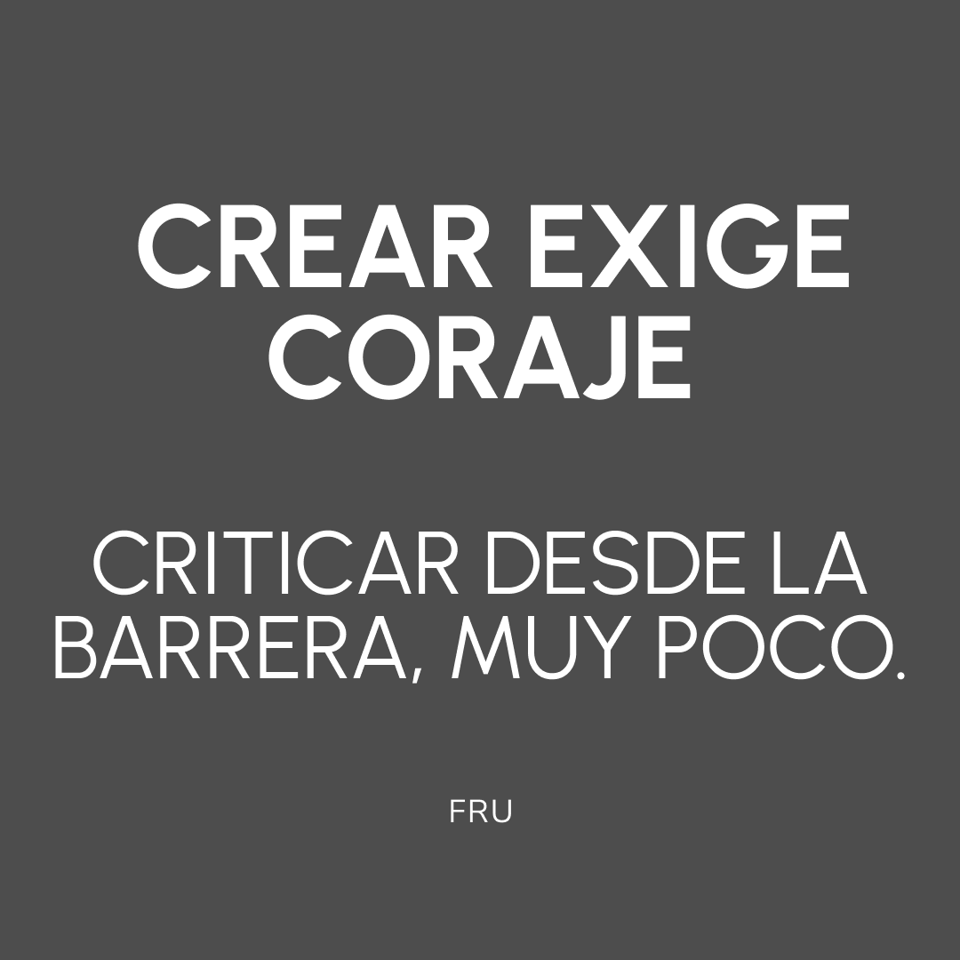 FeloRoldanU's tweet photo. Nunca he visto a un empresario serio burlarse de quien emprende.
Ni a un deportista destacado criticar a alguien por atreverse a competir.
Ni a un académico menospreciar a quien quiere aprender y producir conocimiento.

Los críticos destructivos suelen venir de otro lugar.
Personas atrapadas en sus propias frustraciones que,
en lugar de construir, consciente o inconscientemente,
eligen invalidar al otro para darse sentido.

Crear te expone.
Ejecutar te hace cometer errores.
Liderar te deja solo muchas veces.

Pero también es la única forma real de avanzar.
Crear exige coraje.
Criticar desde la barrera, muy poco.