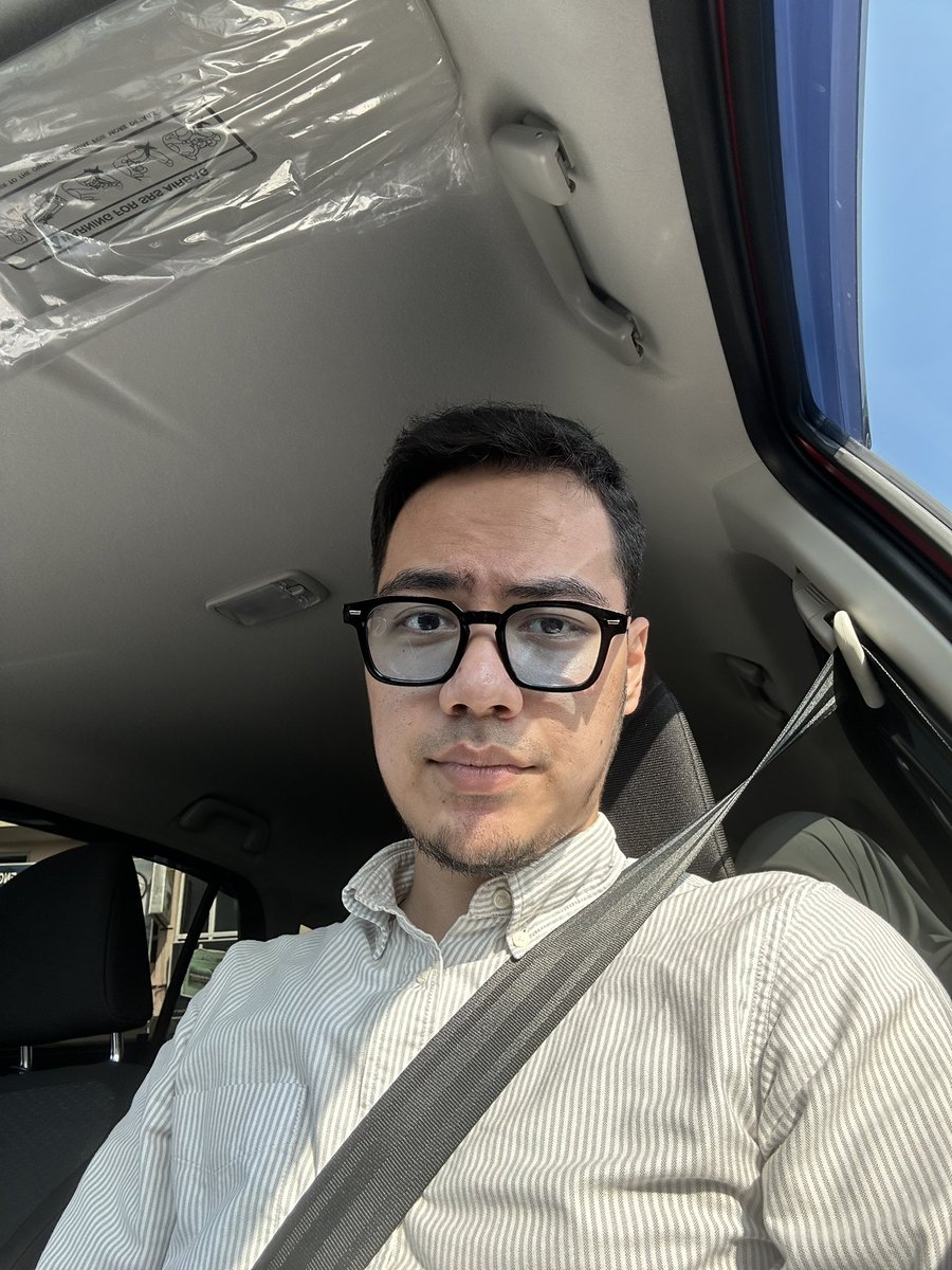 aimanganese's tweet image. Another year older. Alhamdulillah