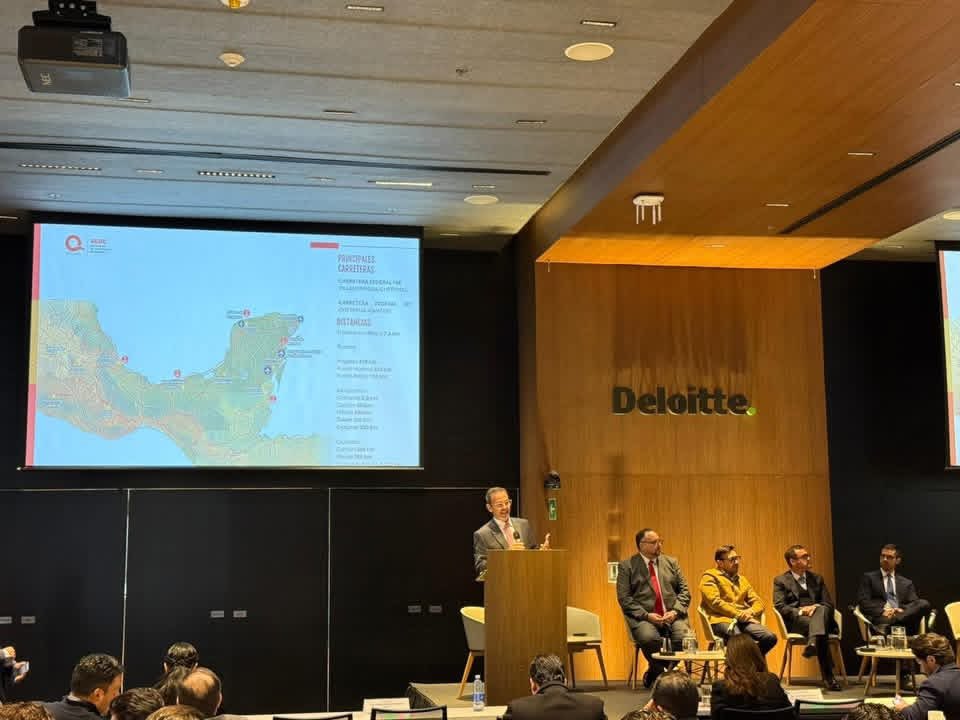 El Secretario de Economía estatal, Paul Carrillo, participó en el Primer Encuentro de #PODECOBIS, para analizar las estrategias que marca el #PlanMéxico, bajo el liderazgo del secretario federal Marcelo Ebrard.

“Desde los estados impulsamos el desarrollo de Nuevas Vocaciones