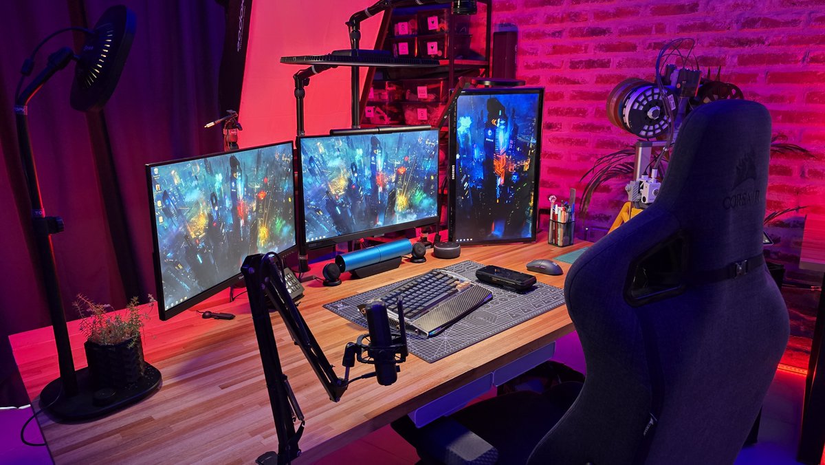 drigo's tweet image. Se termina 2025 y así nos quedó el setup este año.