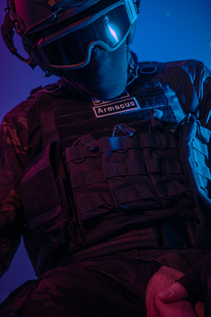 armacus_'s tweet photo. Shh. Keep sucking. 😈 https://t.co/wUECERah4s