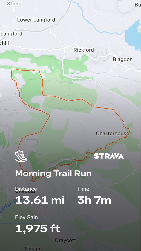 RPUffendell's tweet photo. Lovely wet and muddy plod on the #Mendips this morning. Good fun! @TeachersRunClub @WeAreERC @RunComPod @teacher5aday https://t.co/WzRb694nW3