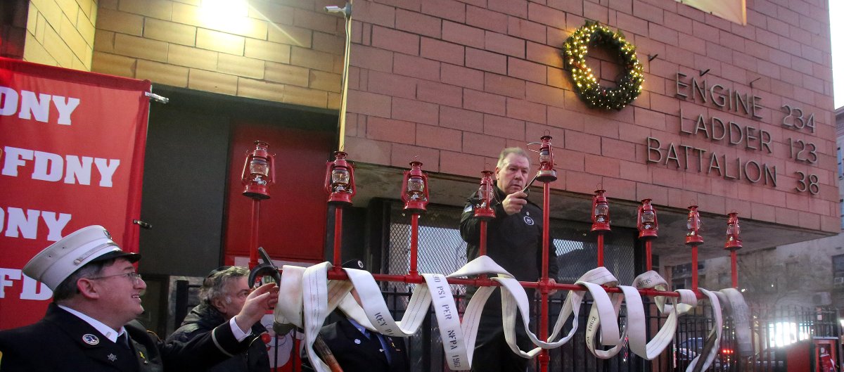 FD4D's tweet image. FDNY News – Tonight to mark the 8th Night of Chanukah the FDNY hosted the community for a Menorah Lighting ceremony the quarters of Battalion 38, Engine 234, and Ladder 123 on Saint Johns Place in the Crown Heights section of Brooklyn. Among those in attendance were Acting…